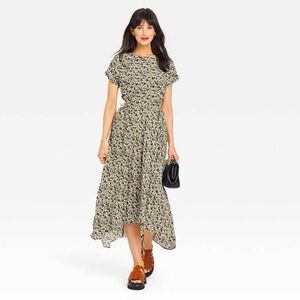 A New Day Side Cut Out Floral Dress Sz Medium